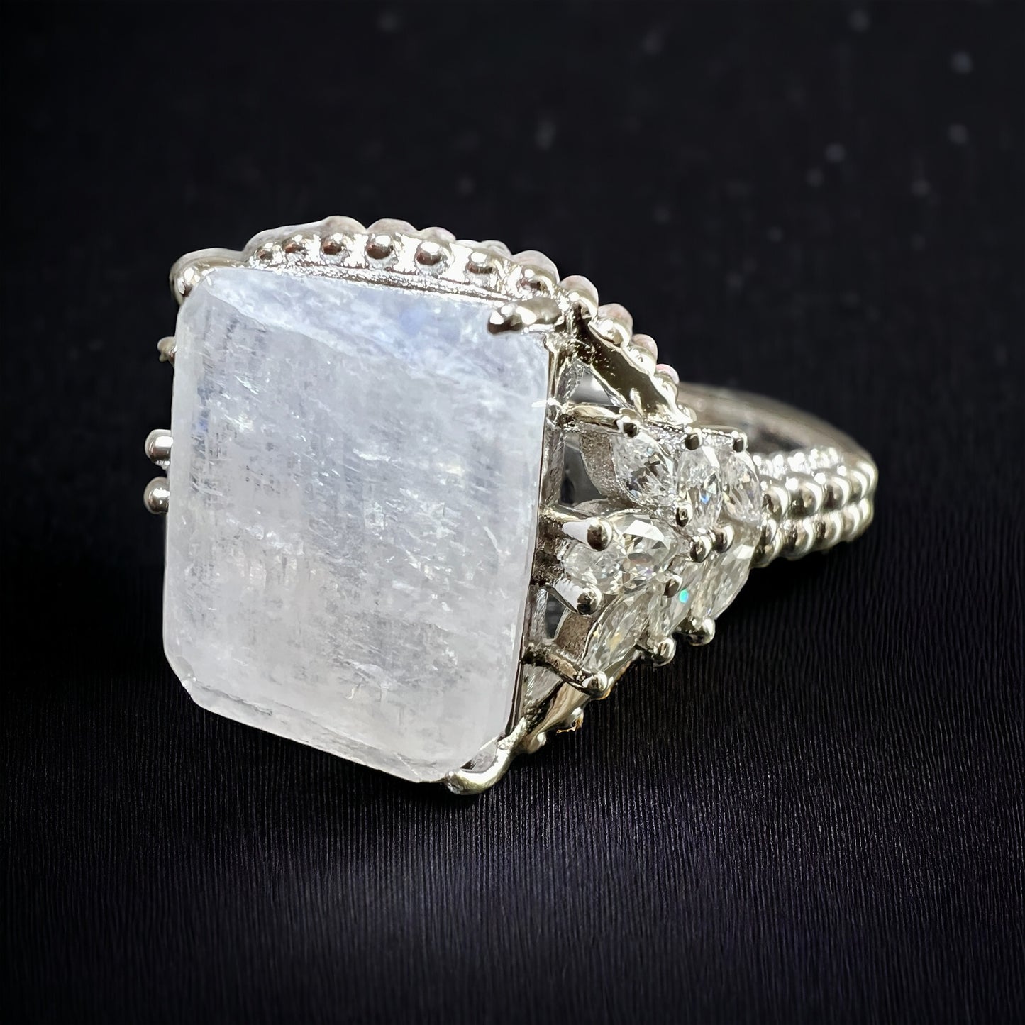 925 Sterling Silver White Moonstone Beaded Shank Ring
