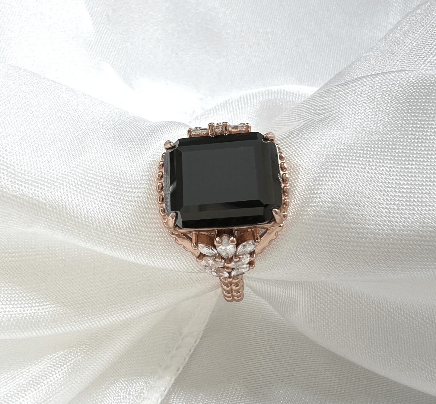 Emerald-Cut Black Onyx Beaded Shank 925 Sterling Silver Ring - Rose Gold