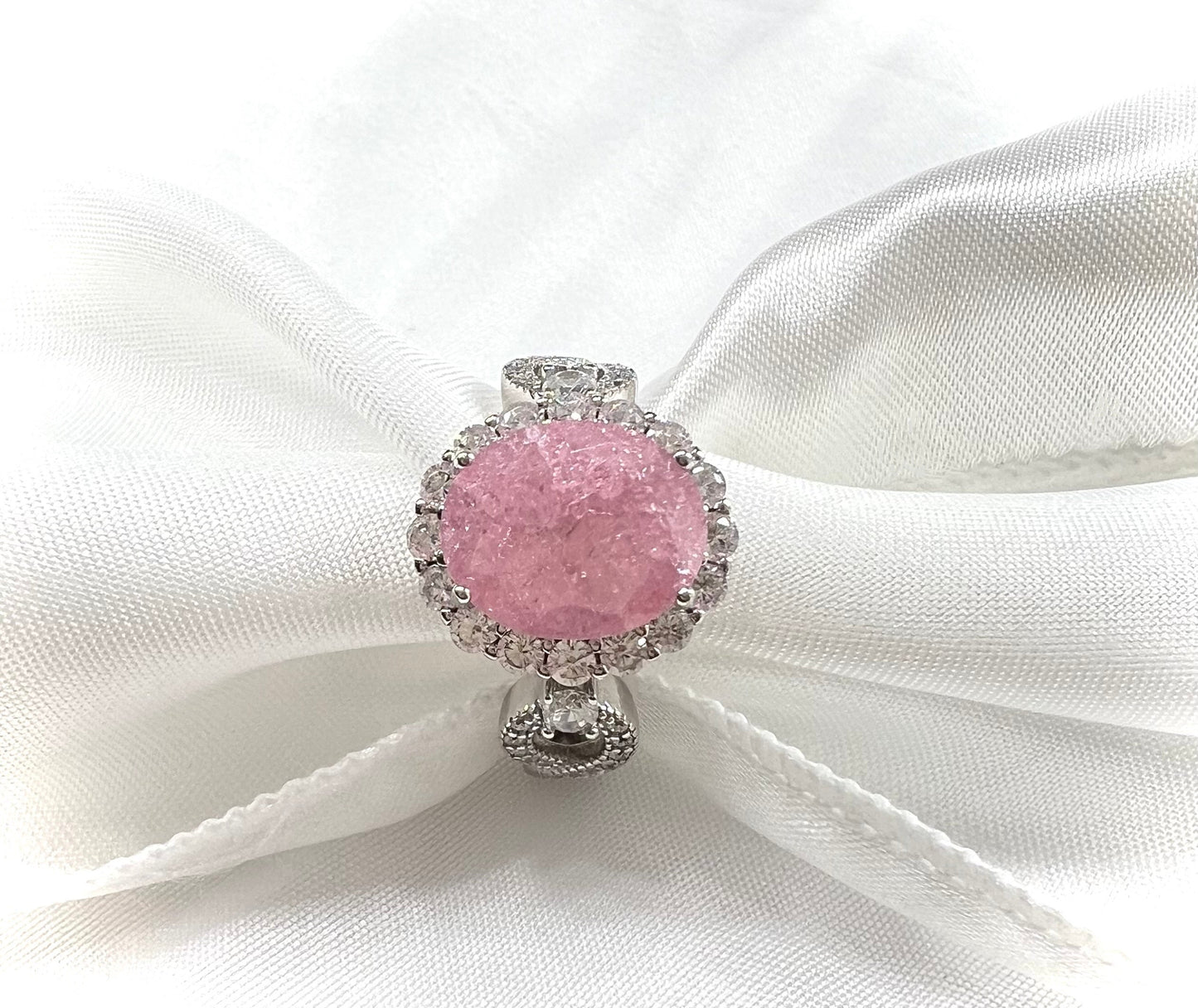 *PRE-ORDER - 925 Sterling Silver Infinity Oval Cut Light Pink Ice & Diamond Cubic Zirconia Ring