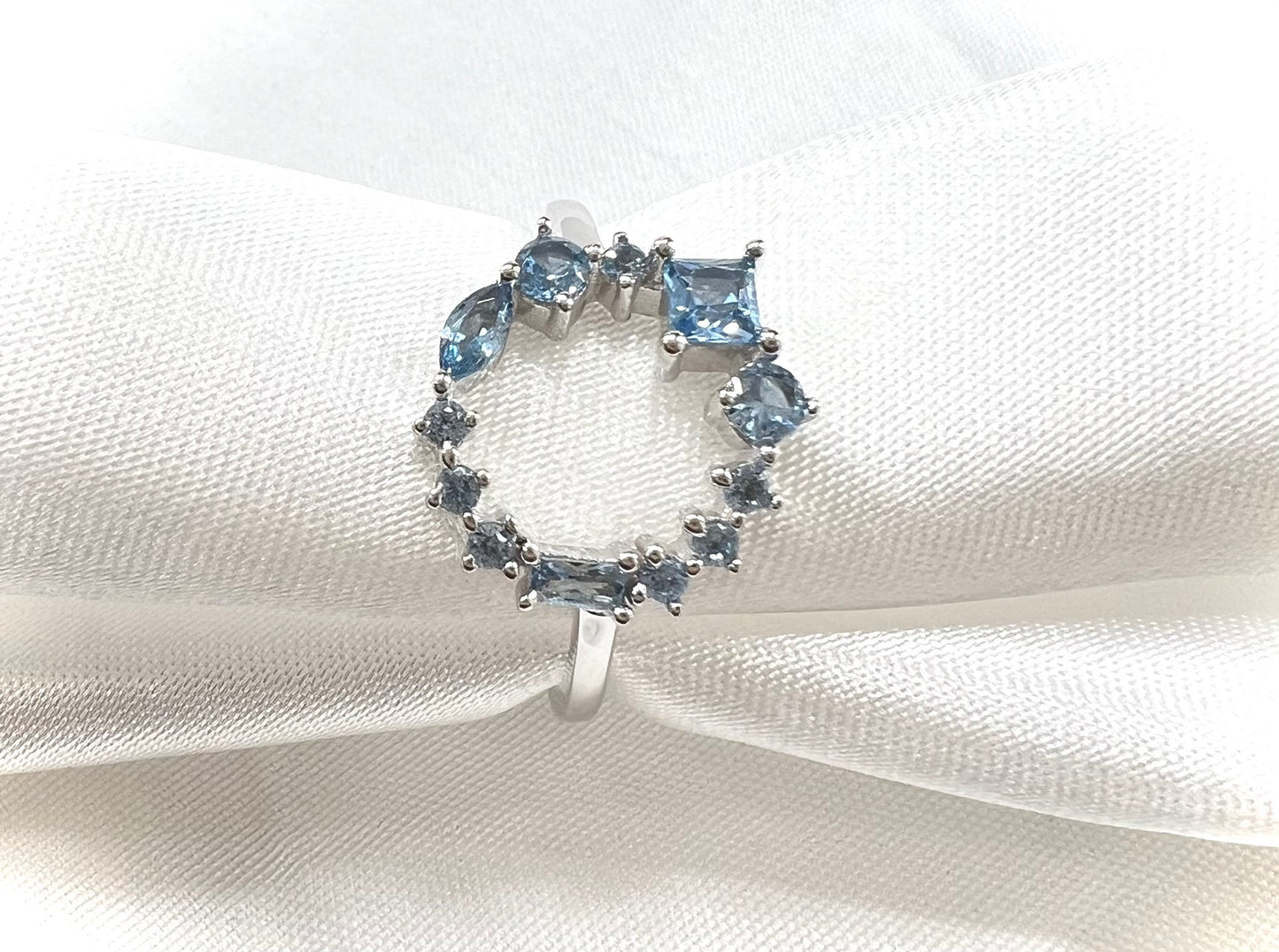 Dainty 925 Sterling Silver London Blue Nano Crystal Geometric Cluster Band Open Circle Ring