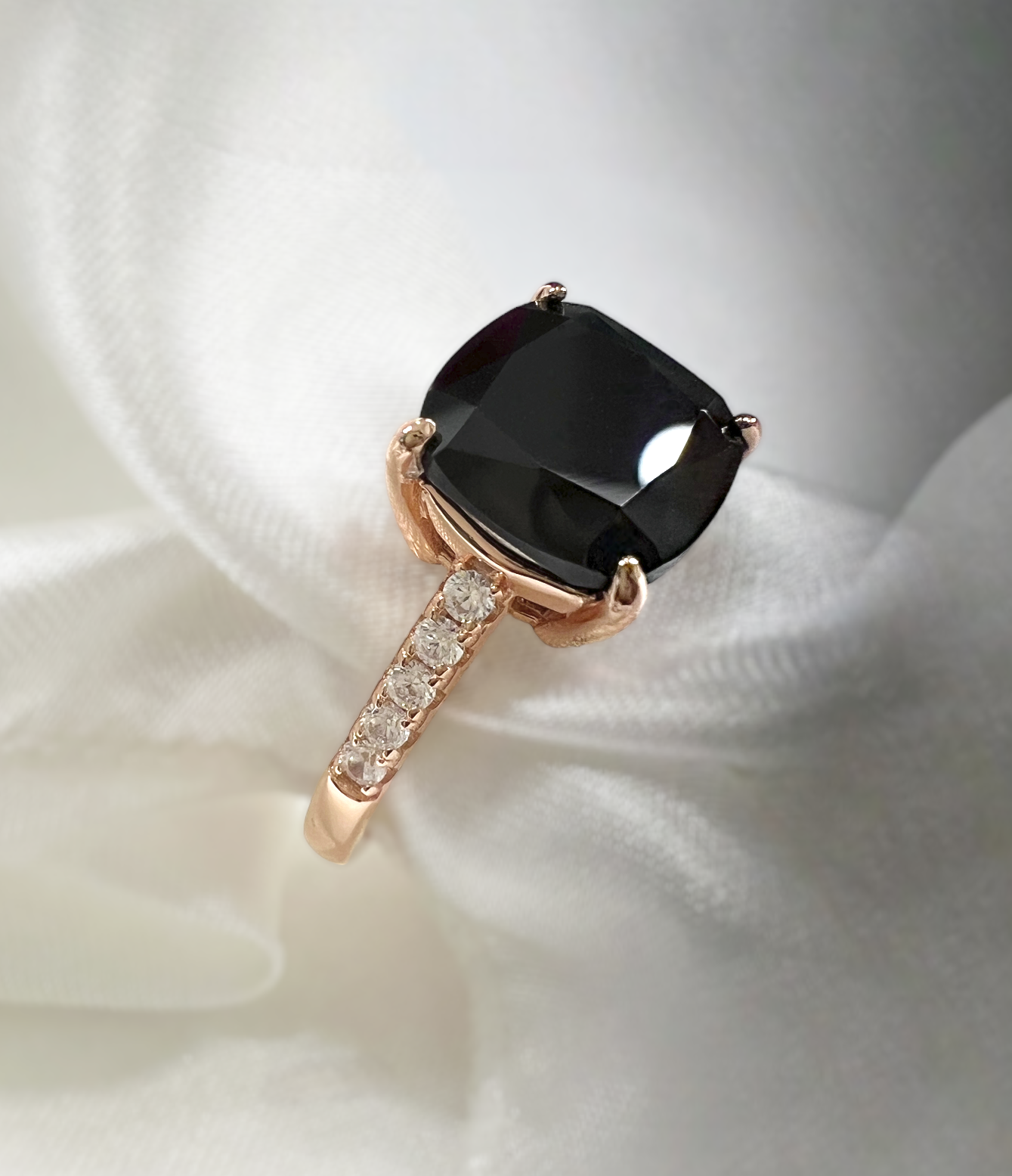 925 Sterling Silver Black Onyx Solitair Pave Band Ring on Rose Gold
