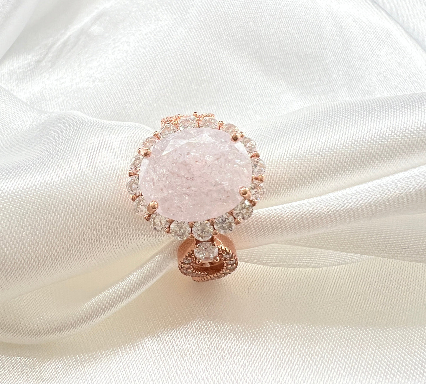 *PRE-ORDER - 925 Sterling Silver Infinity Oval Cut White Ice & Diamond CZ Ring on Rose Gold