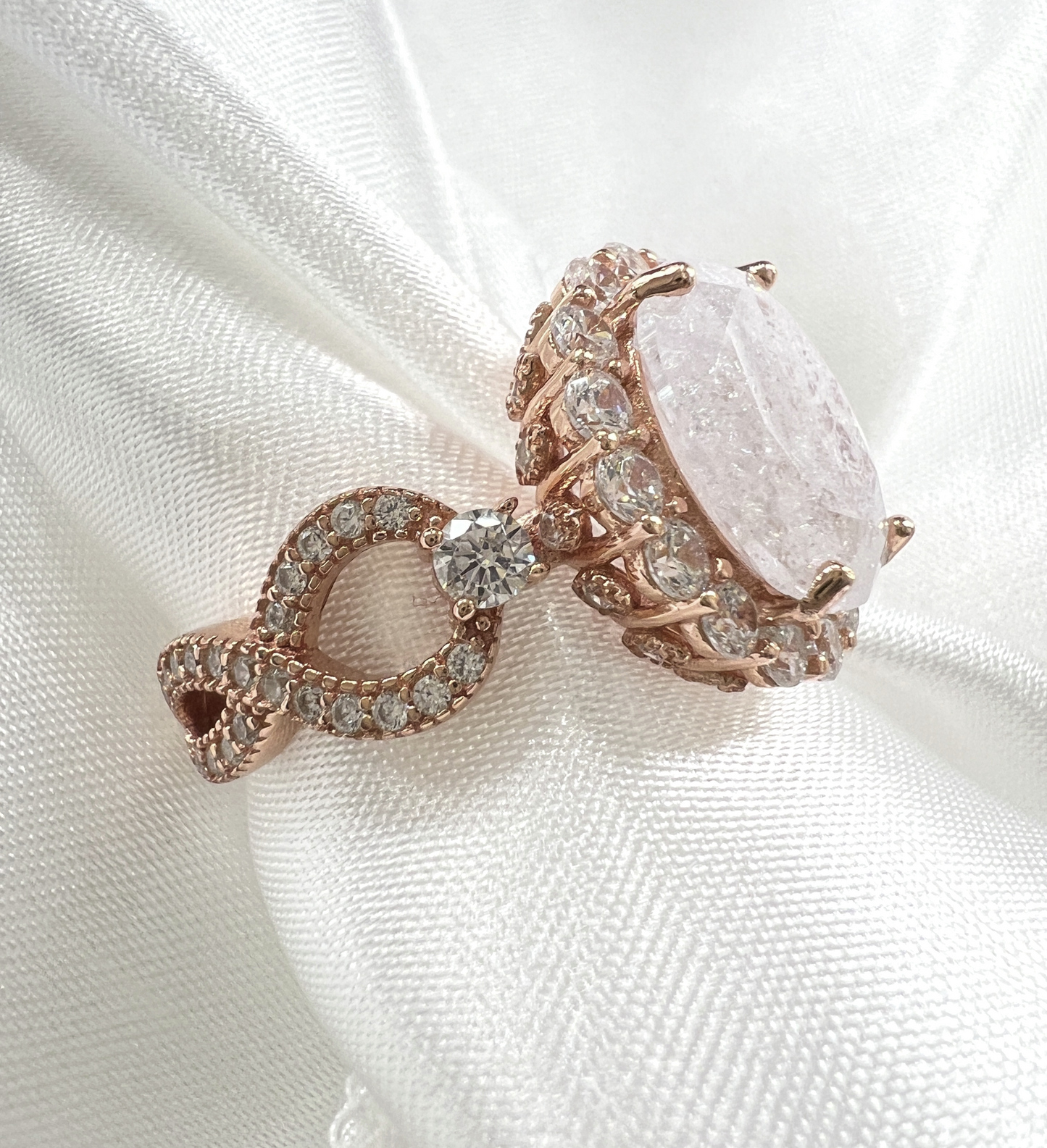 *PRE-ORDER - 925 Sterling Silver Infinity Oval Cut White Ice & Diamond CZ Ring on Rose Gold