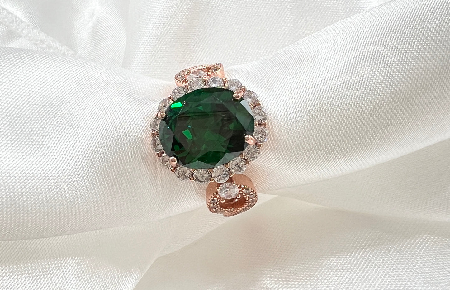 925 Sterling Silver Infinity Oval Cut Green Emerald CZ Ring - Rose Gold