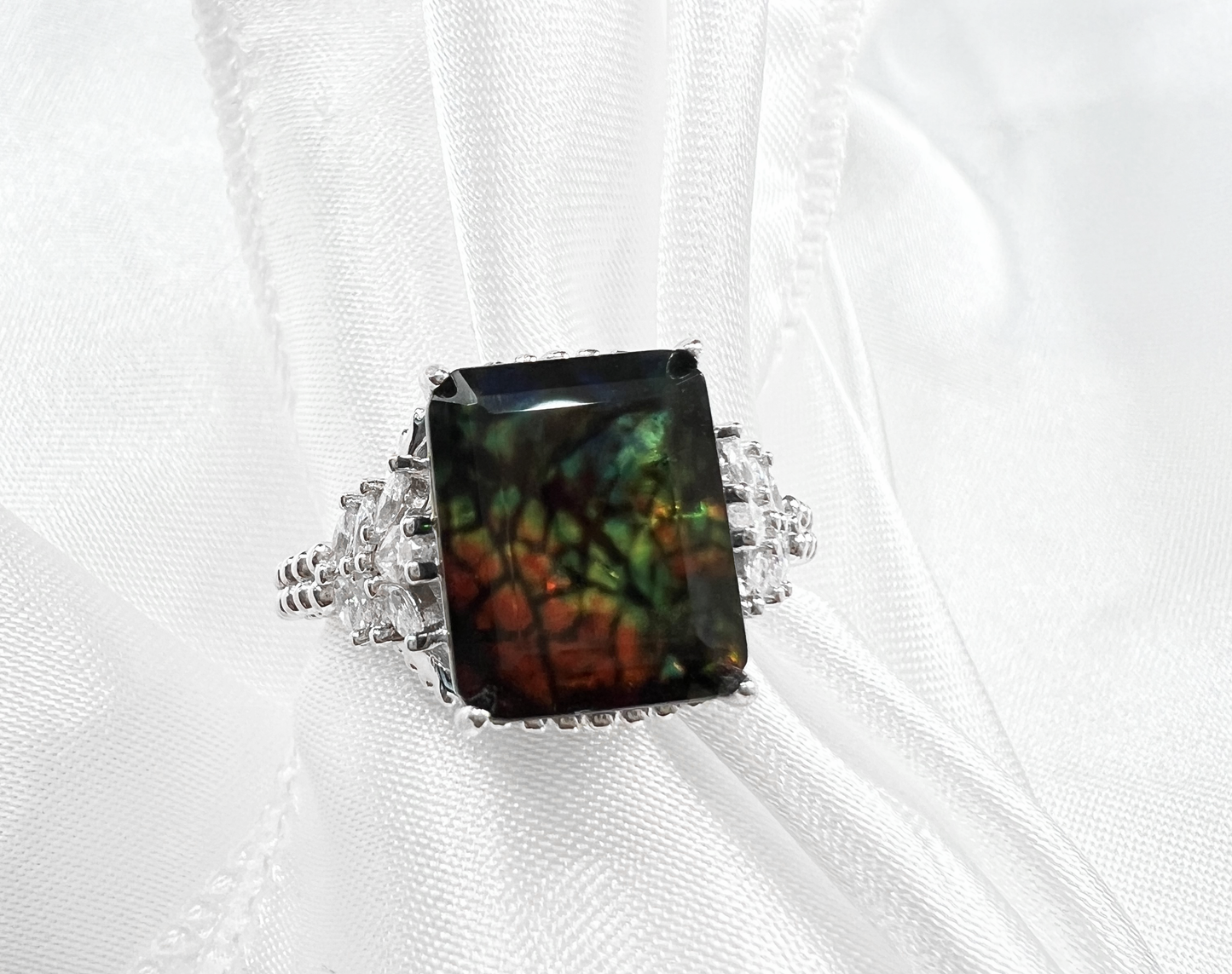 925 Sterling Silver Ammolite Beaded Shank Ring