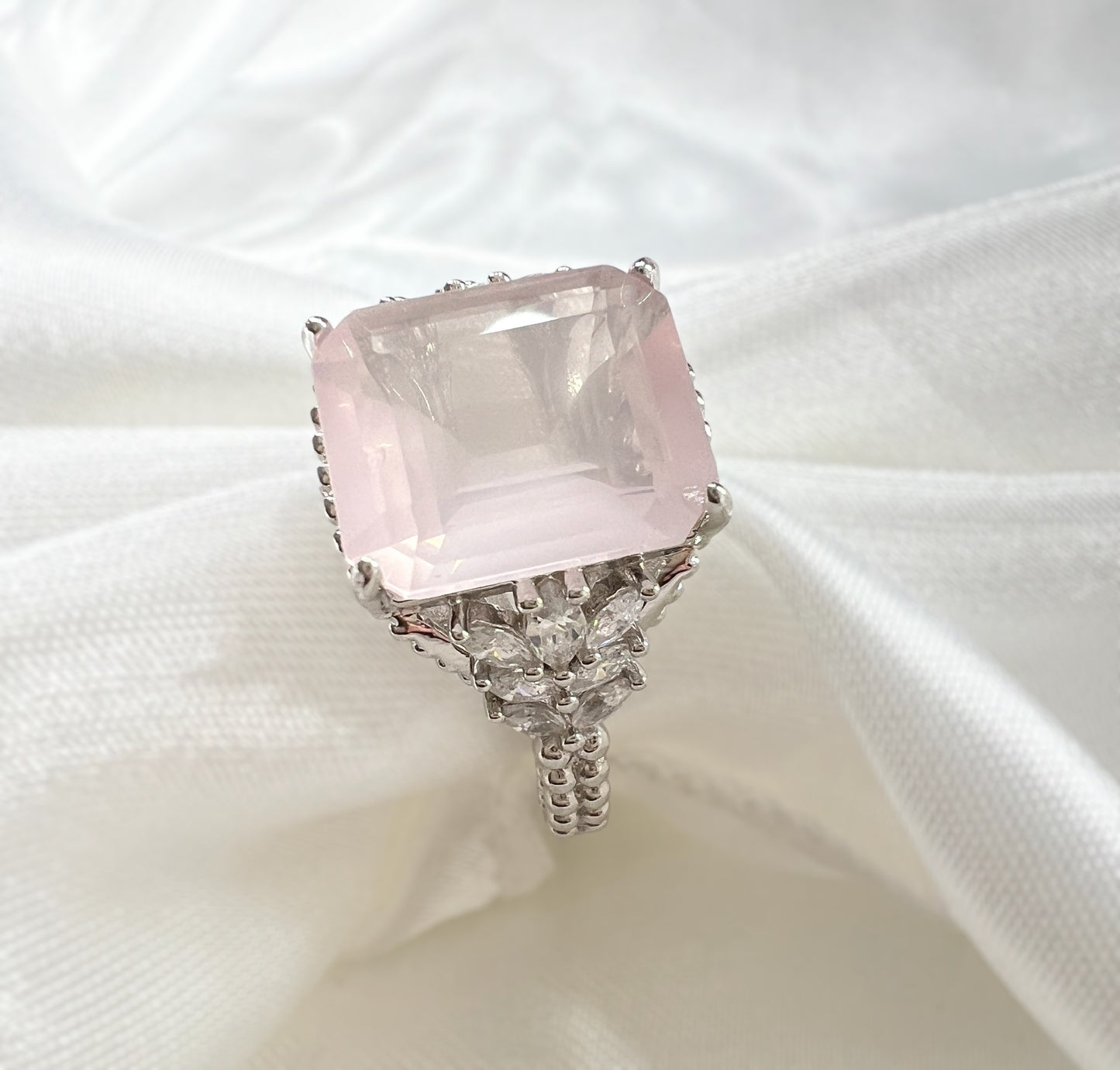 Rose Quartz Beaded Shank 925 Sterling Silver Ring