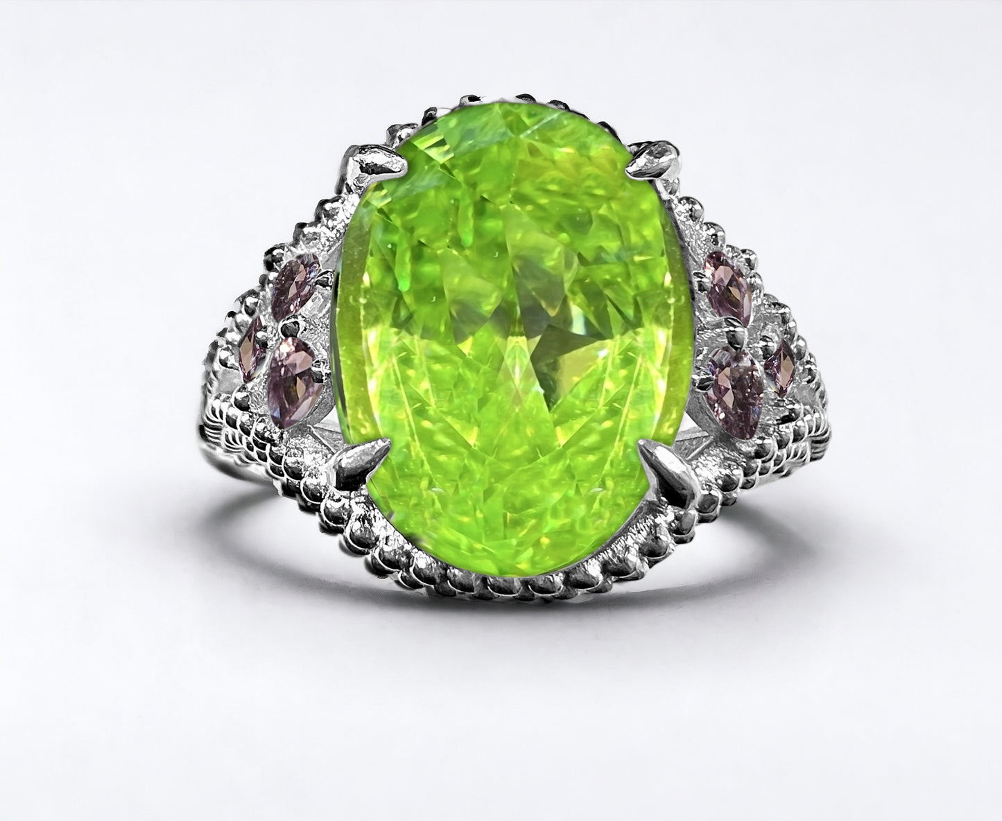 Unique and Limited Edition 925 Sterling Silver Oval Apple Green & Alexandrite Beaded Shank Ring