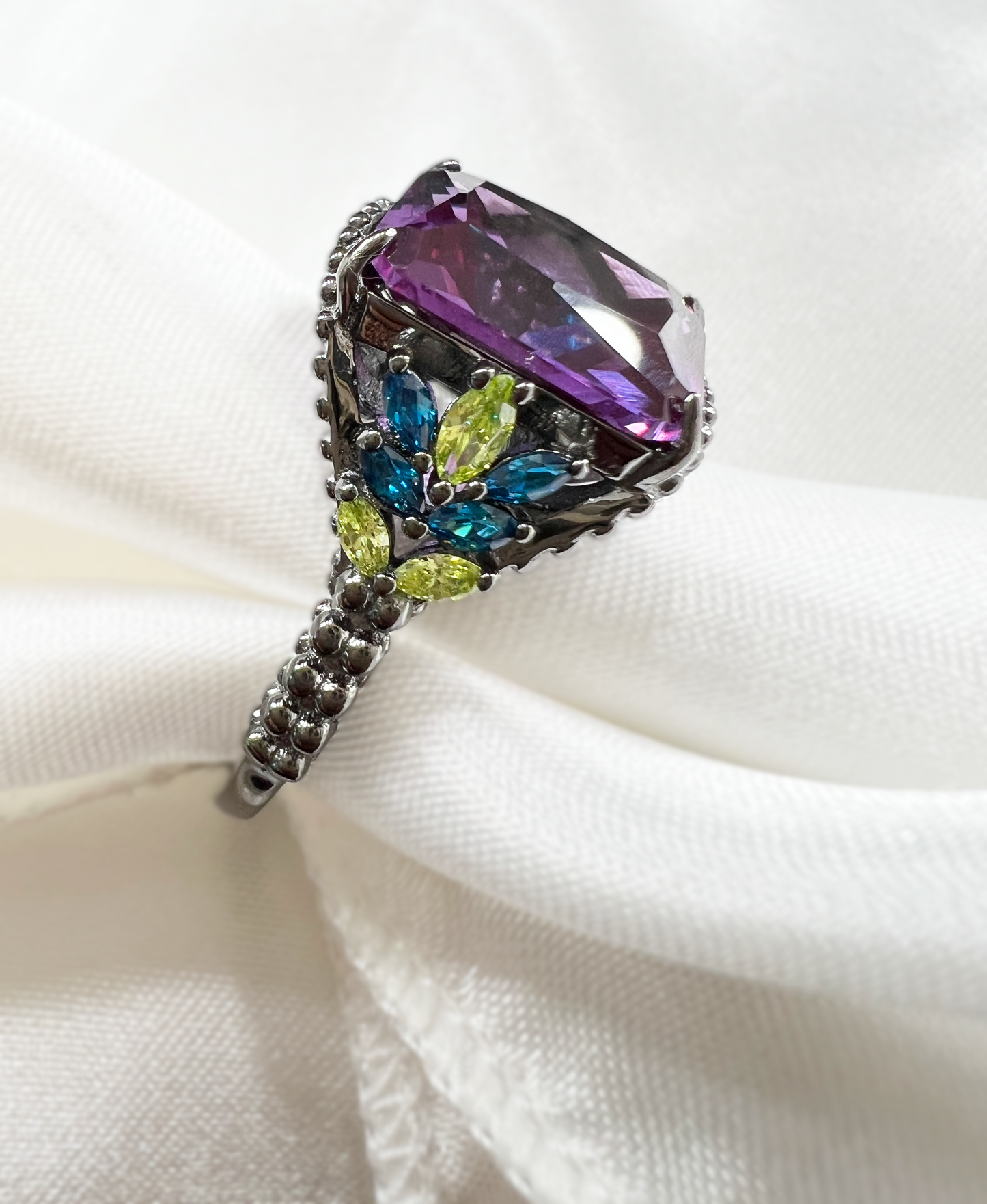 Unique and Limited Edition Multi Color Alexandrite Beaded Shank 925 Sterling Silver Ring