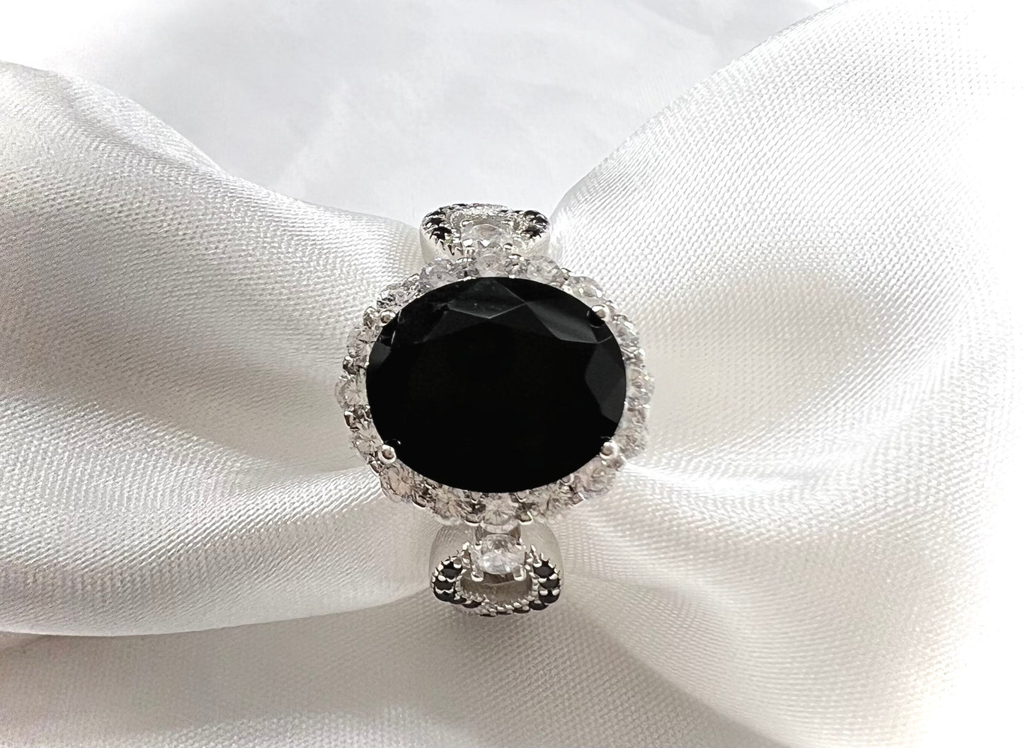 925 Sterling Silver Infinity Oval Cut Black Onyx & Diamond CZ Ring